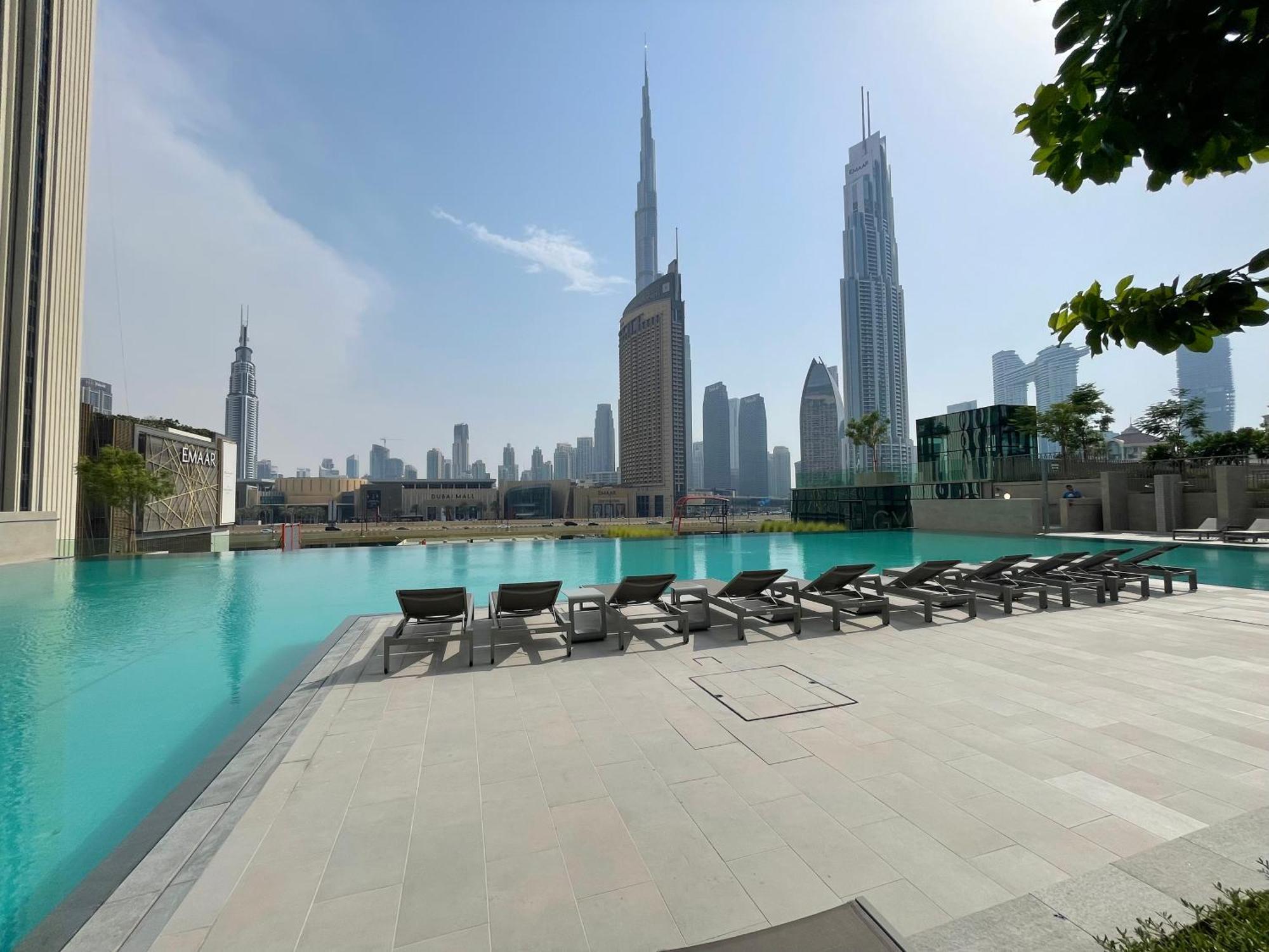 Gorgeous 3br With Burj Khalifa & Fountain View Apartment Dubai